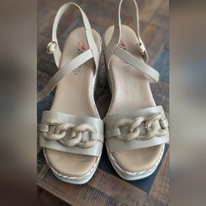 Repo Phil‎ Gatier Beige Strap Sandals